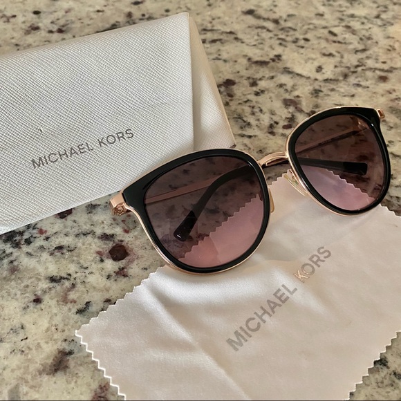 Michael Kors Sunglasses - Picture 1 of 3